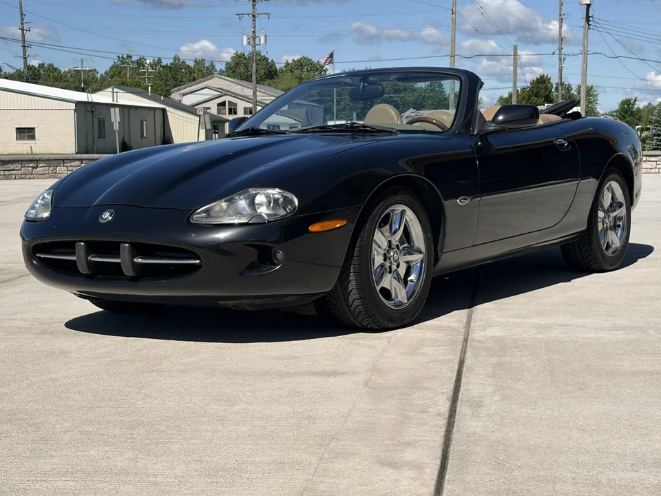 1997 Jaguar X100 XK8 - Image 11 of 31