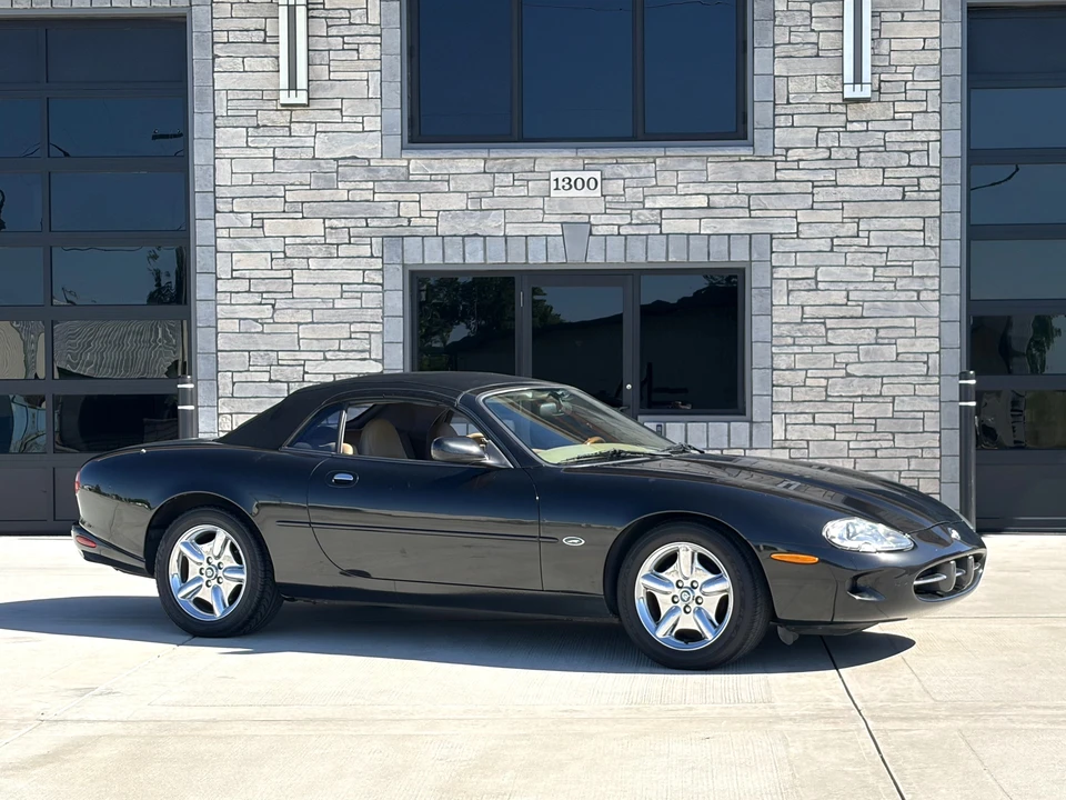 1997 Jaguar X100 XK8 - Image 17 of 31