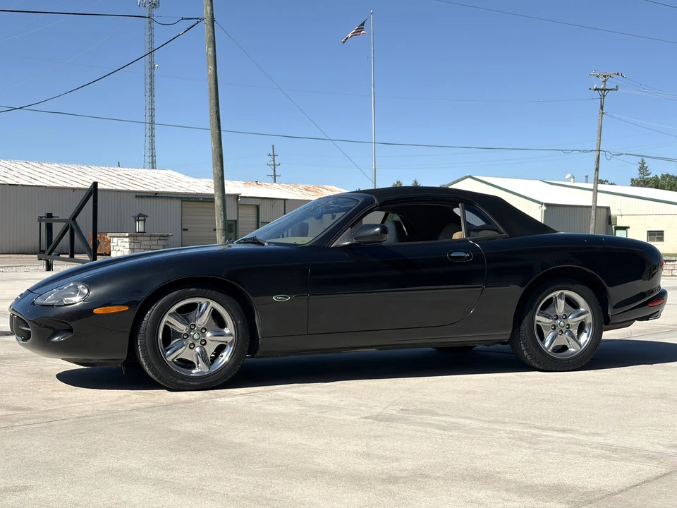 1997 Jaguar X100 XK8 - Image 27 of 31