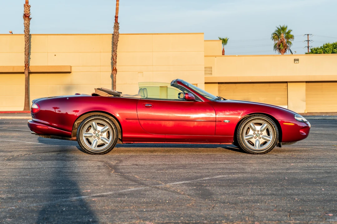 1997 Jaguar X100 XK8 - Image 9 of 31