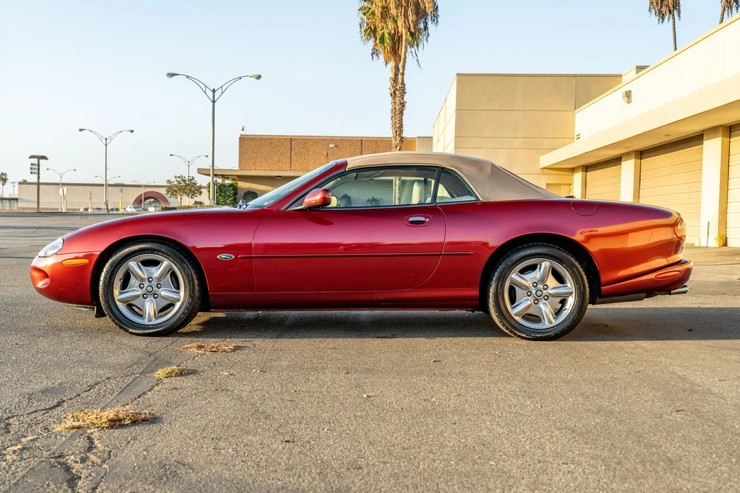 1997 Jaguar X100 XK8 - Image 13 of 31
