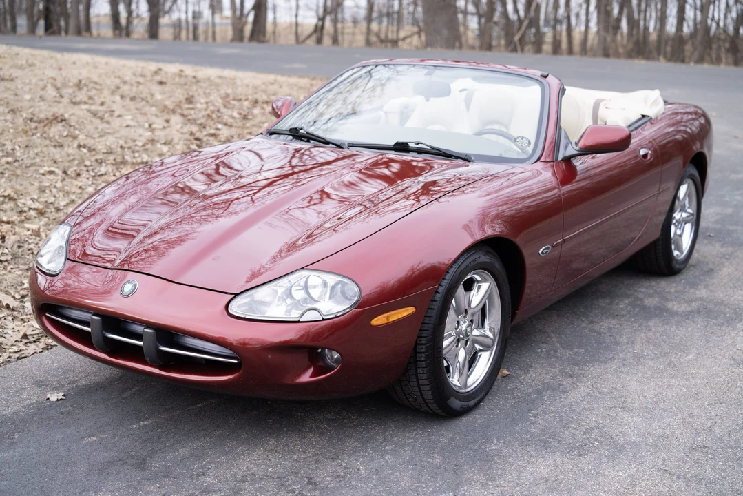 1997 Jaguar X100 XK8 - Image 2 of 31