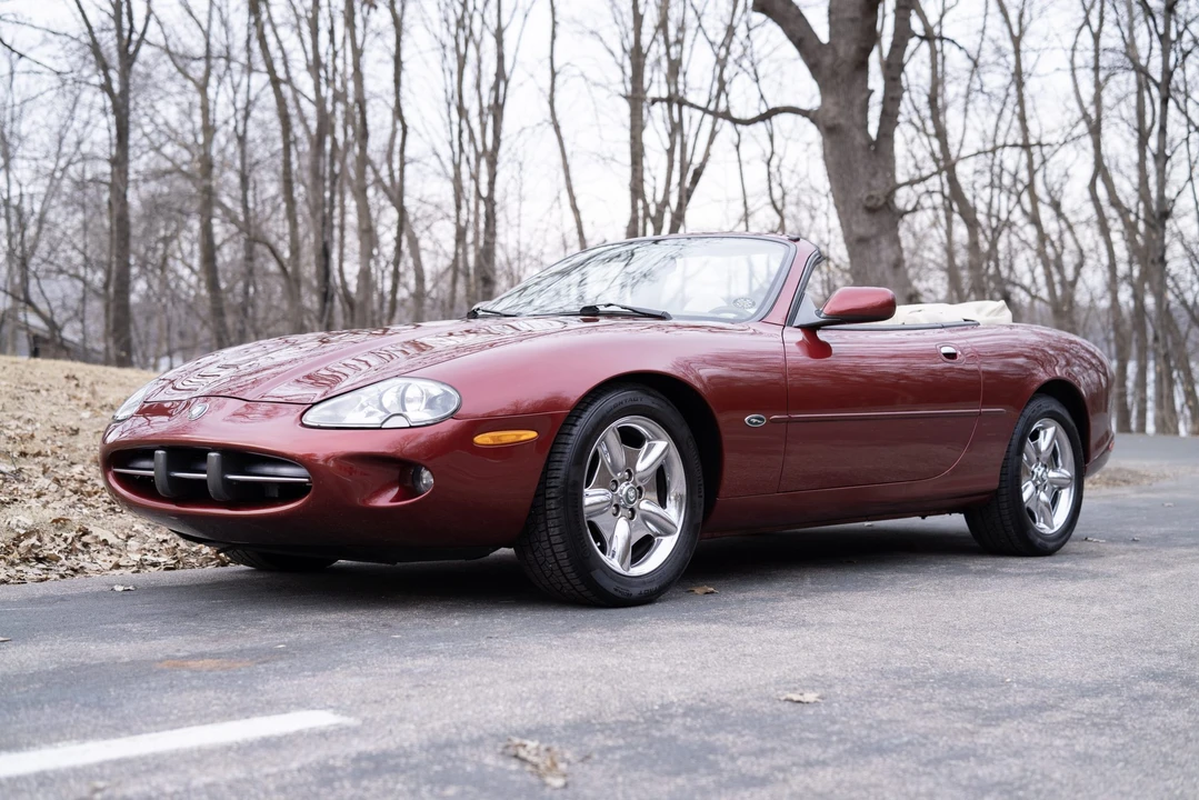 1997 Jaguar X100 XK8 - Image 4 of 31