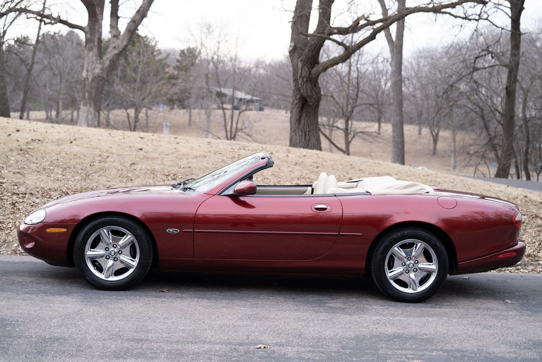 1997 Jaguar X100 XK8 - Image 8 of 31