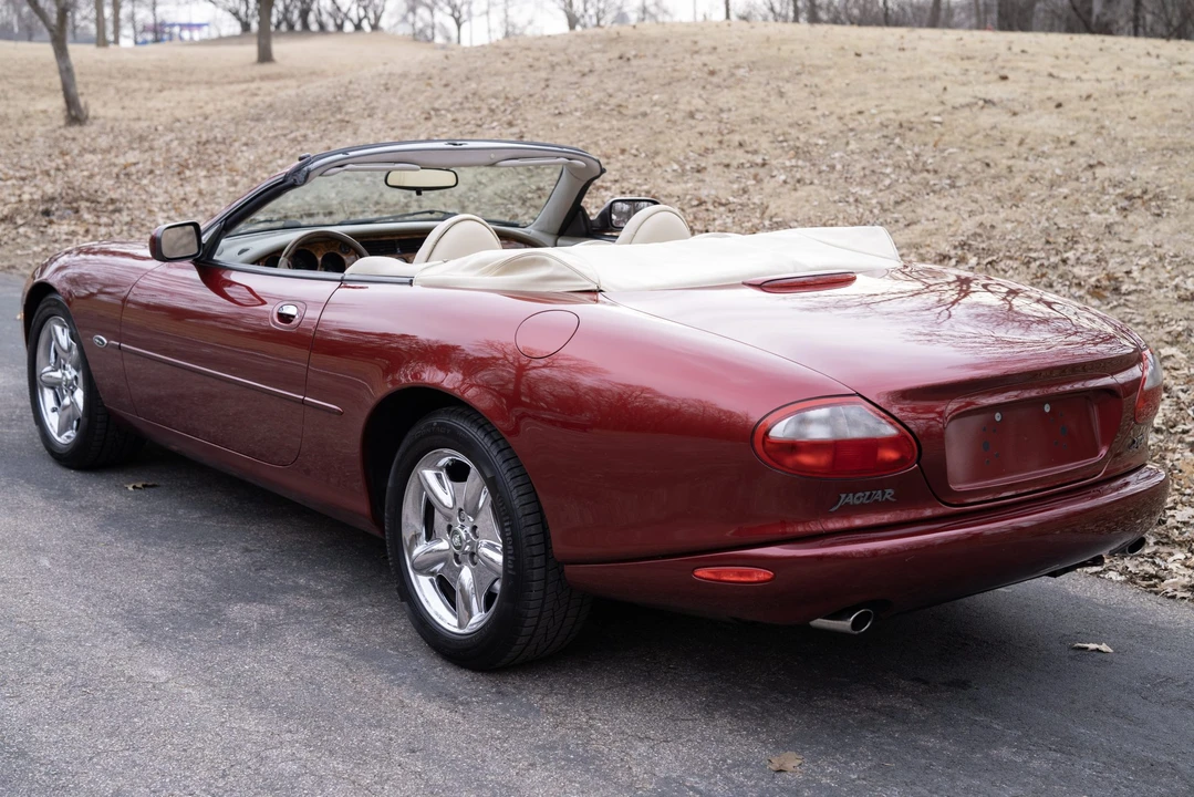 1997 Jaguar X100 XK8 - Image 13 of 31