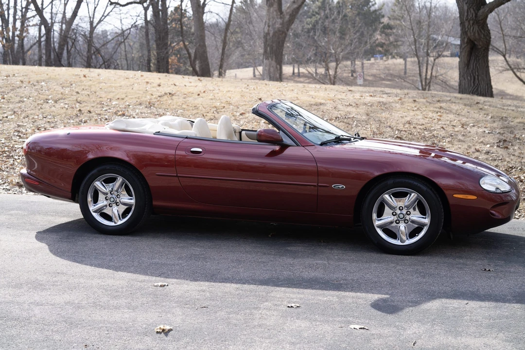 1997 Jaguar X100 XK8 - Image 26 of 31