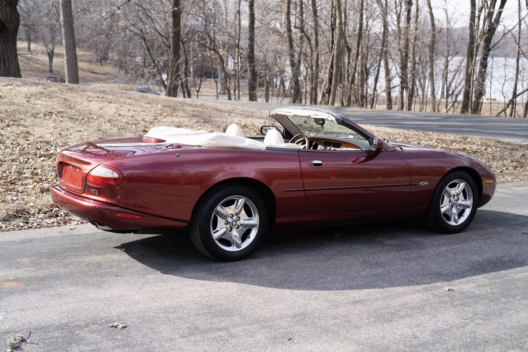 1997 Jaguar X100 XK8 - Image 28 of 31