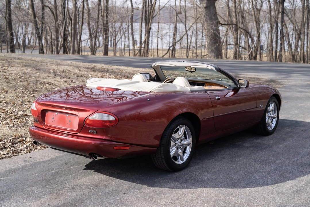 1997 Jaguar X100 XK8 - Image 29 of 31