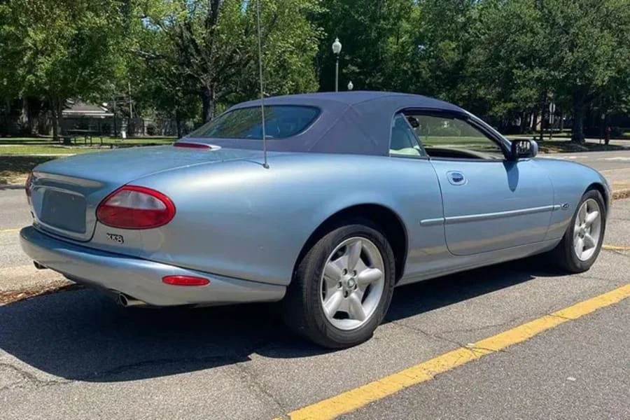 1997 Jaguar X100 XK8 - Image 2 of 5