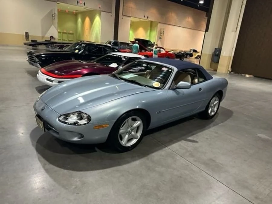 1997 Jaguar X100 XK8 - Image 4 of 5