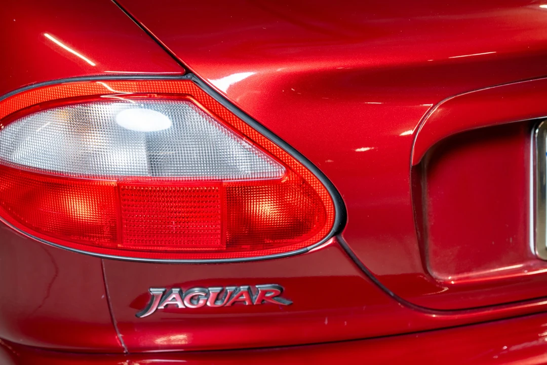 1997 Jaguar X100 XK8 - Image 27 of 31