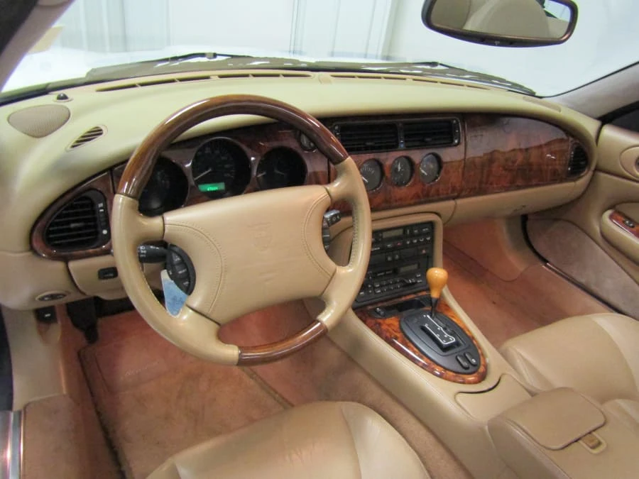 1997 Jaguar X100 XK8 - Image 4 of 12
