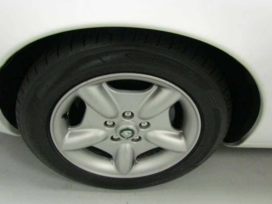 1997 Jaguar X100 XK8 - Image 9 of 12