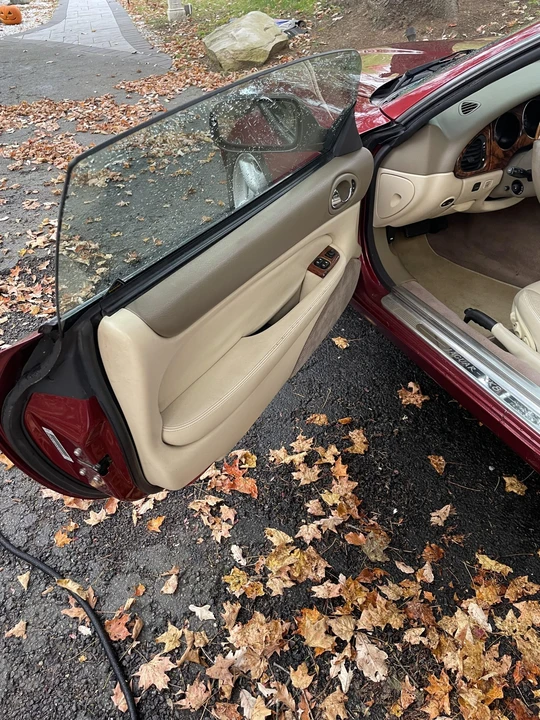 1997 Jaguar X100 XK8 - Image 30 of 31