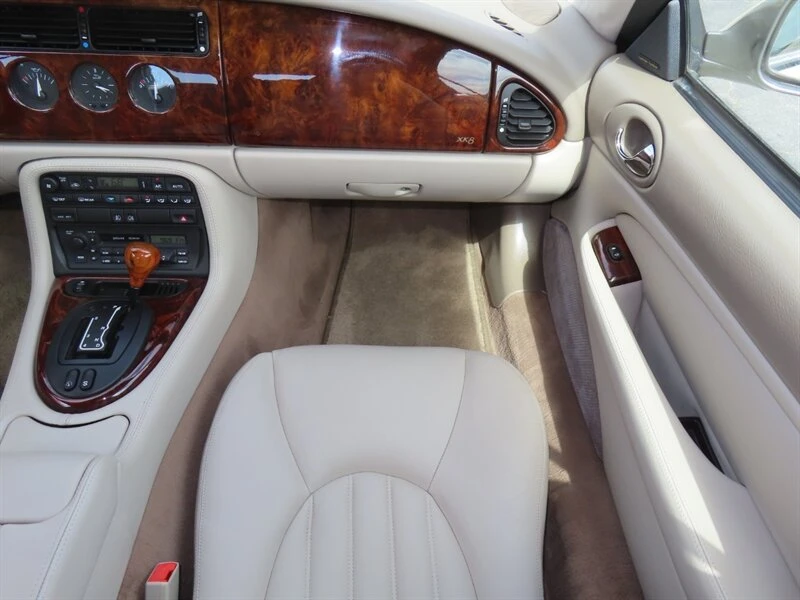 1997 Jaguar X100 XK8 - Image 24 of 31