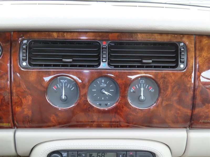 1997 Jaguar X100 XK8 - Image 26 of 31
