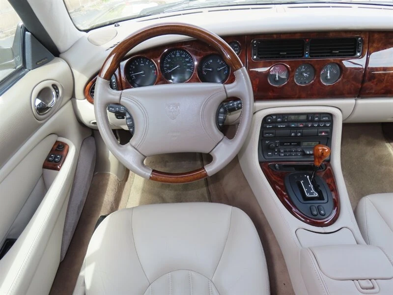 1997 Jaguar X100 XK8 - Image 11 of 31