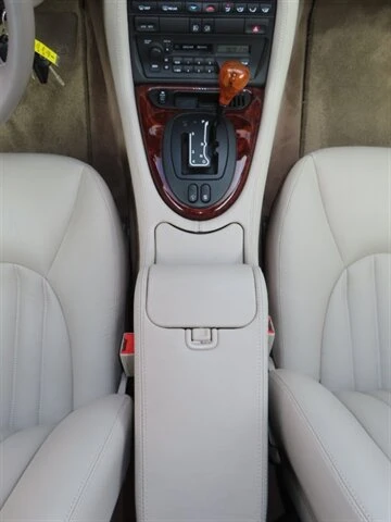 1997 Jaguar X100 XK8 - Image 17 of 31