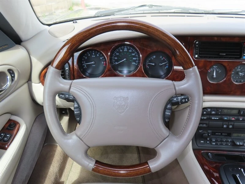 1997 Jaguar X100 XK8 - Image 12 of 31