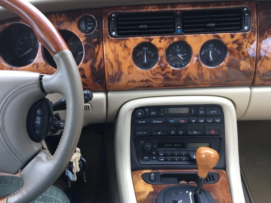 1997 Jaguar X100 XK8 - Image 5 of 12