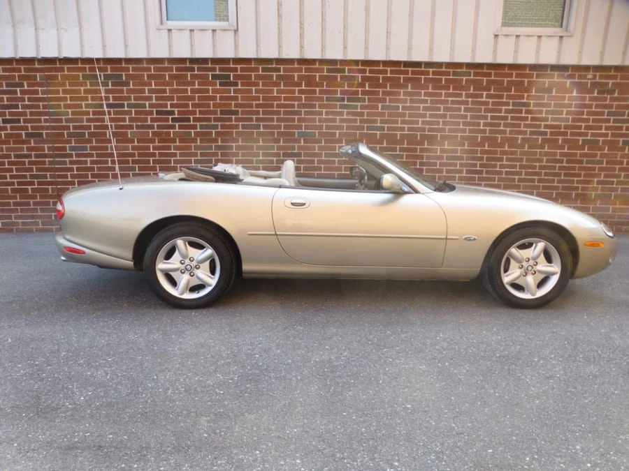 1997 Jaguar X100 XK8 - Image 2 of 5