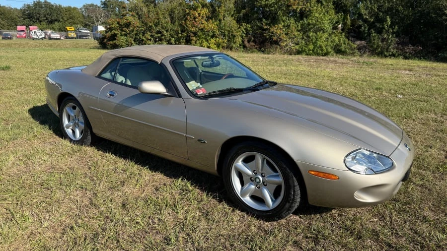 1997 Jaguar X100 XK8 - Image 11 of 20