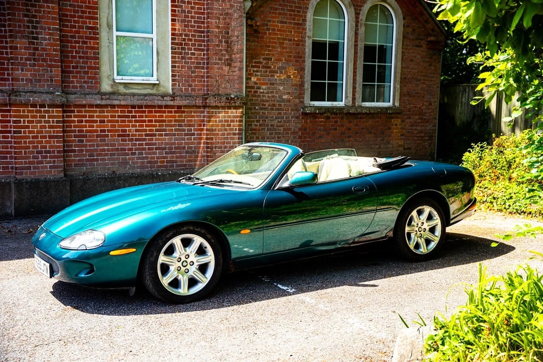 1997 Jaguar X100 XK8 - Image 13 of 30