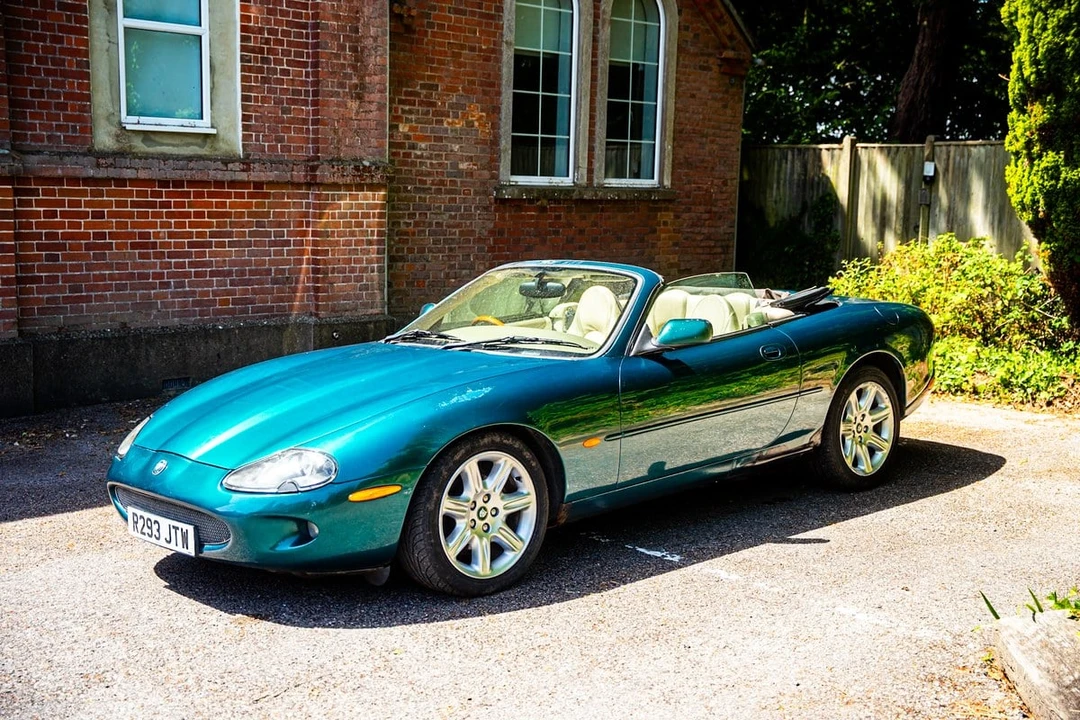 1997 Jaguar X100 XK8 - Image 12 of 30