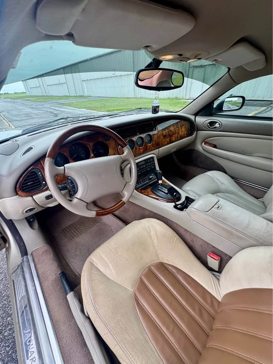 1997 Jaguar X100 XK8 - Image 16 of 17