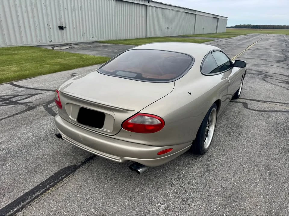 1997 Jaguar X100 XK8 - Image 9 of 17