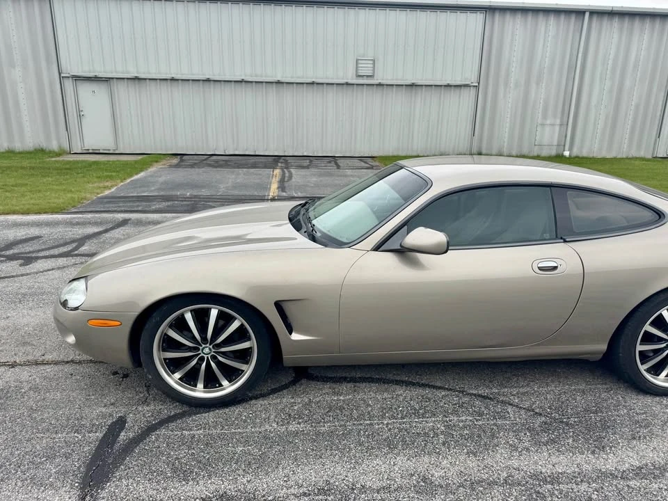 1997 Jaguar X100 XK8 - Image 5 of 17