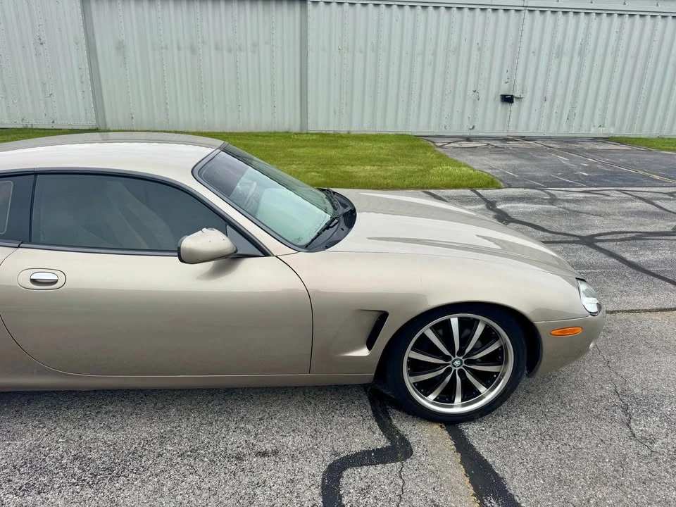 1997 Jaguar X100 XK8 - Image 11 of 17