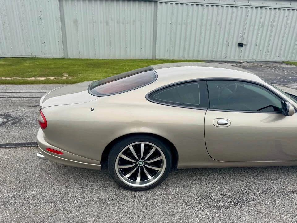 1997 Jaguar X100 XK8 - Image 10 of 17