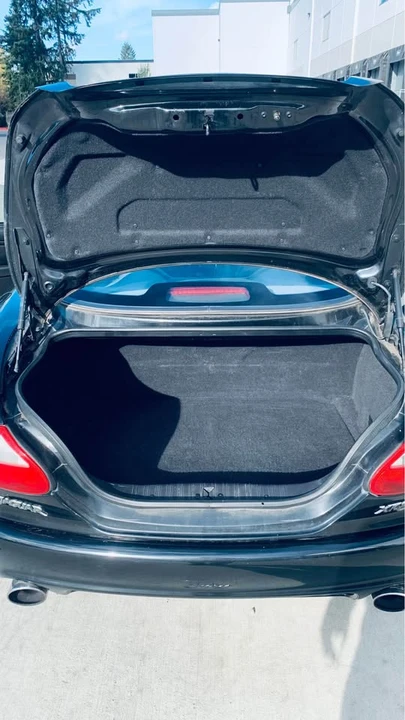 1997 Jaguar X100 XK8 - Image 9 of 18