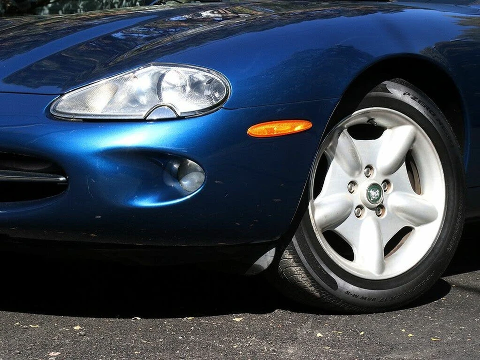 1997 Jaguar X100 XK8 - Image 18 of 31