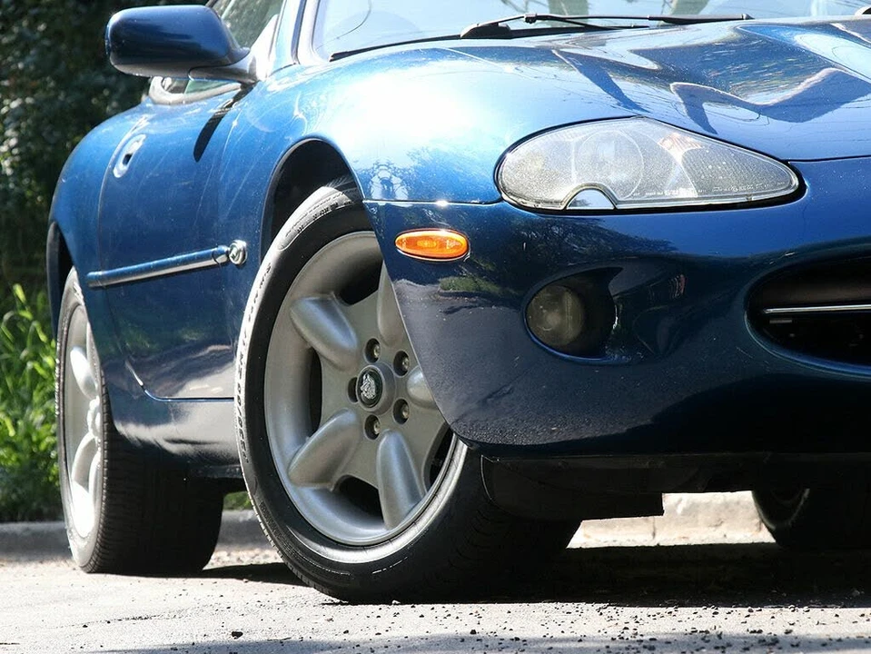 1997 Jaguar X100 XK8 - Image 14 of 31