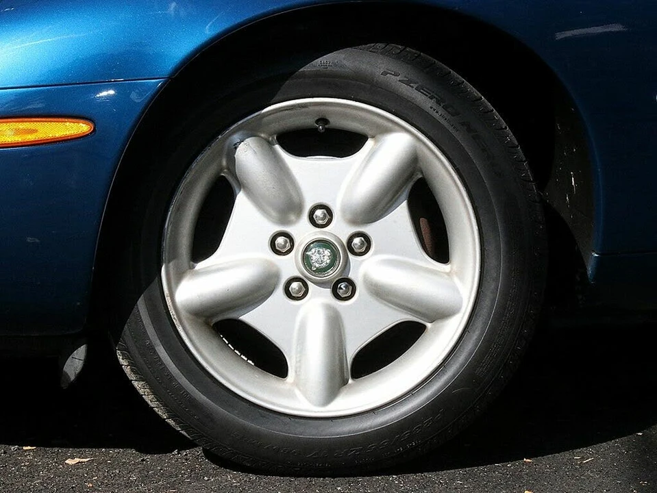 1997 Jaguar X100 XK8 - Image 26 of 31