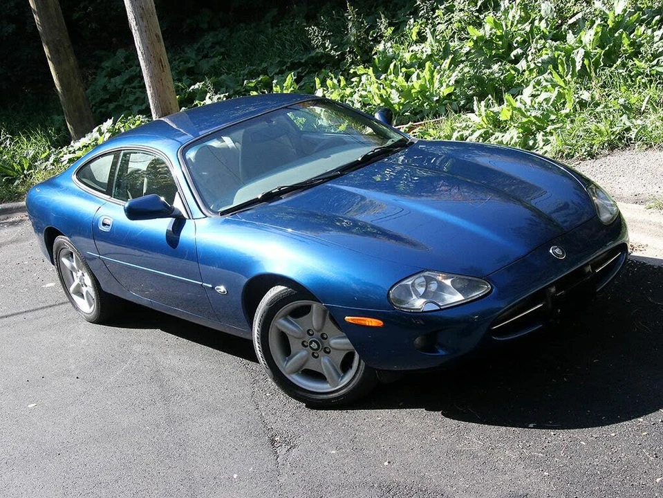 1997 Jaguar X100 XK8 - Image 11 of 31