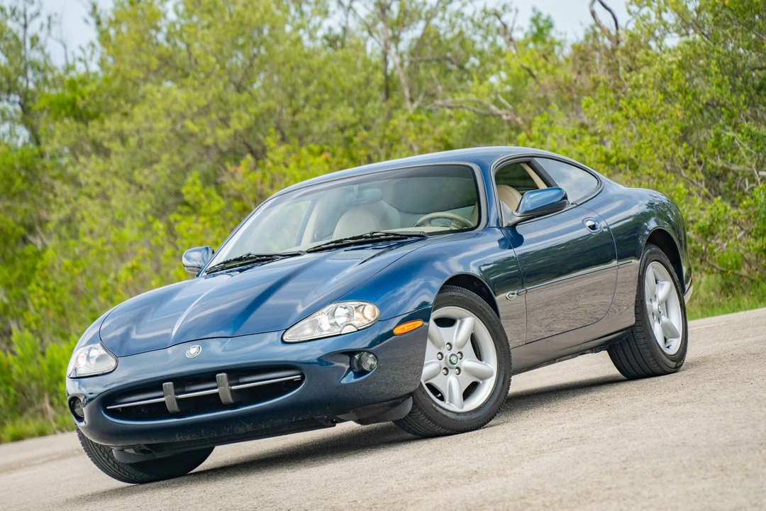 1997 Jaguar X100 XK8 - Image 11 of 31