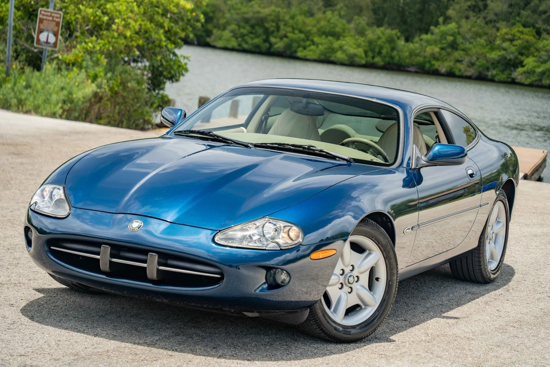 1997 Jaguar X100 XK8 - Image 12 of 31