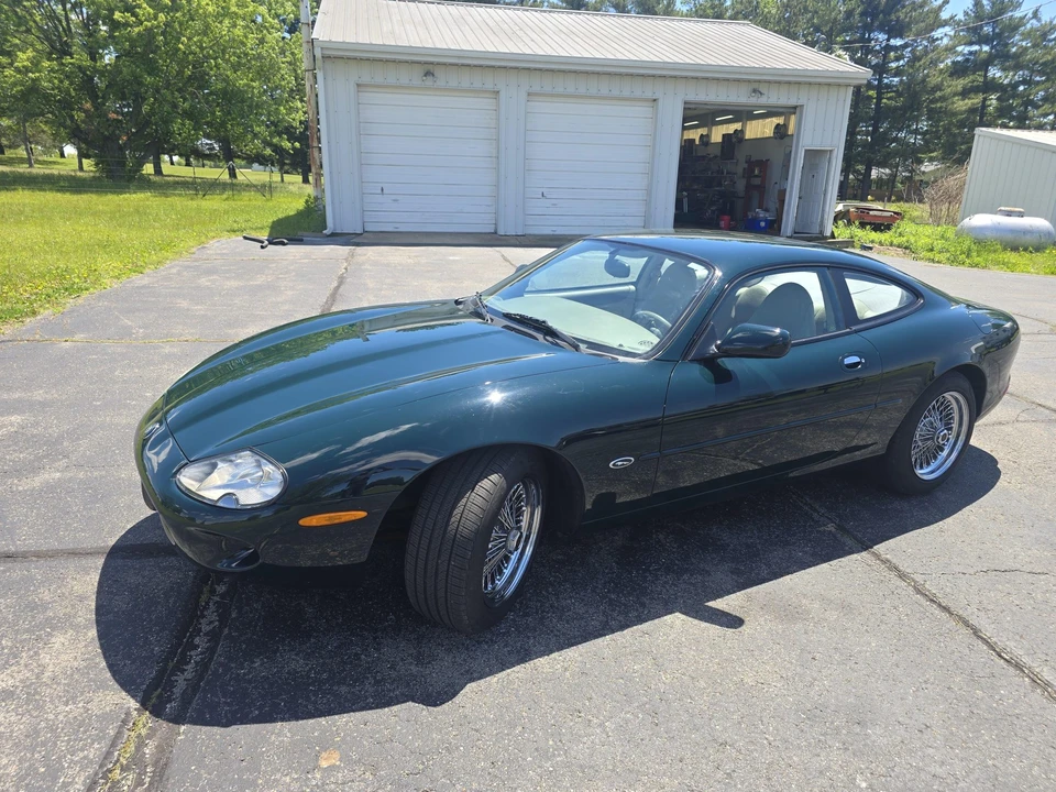 1997 Jaguar X100 XK8 - Image 2 of 31