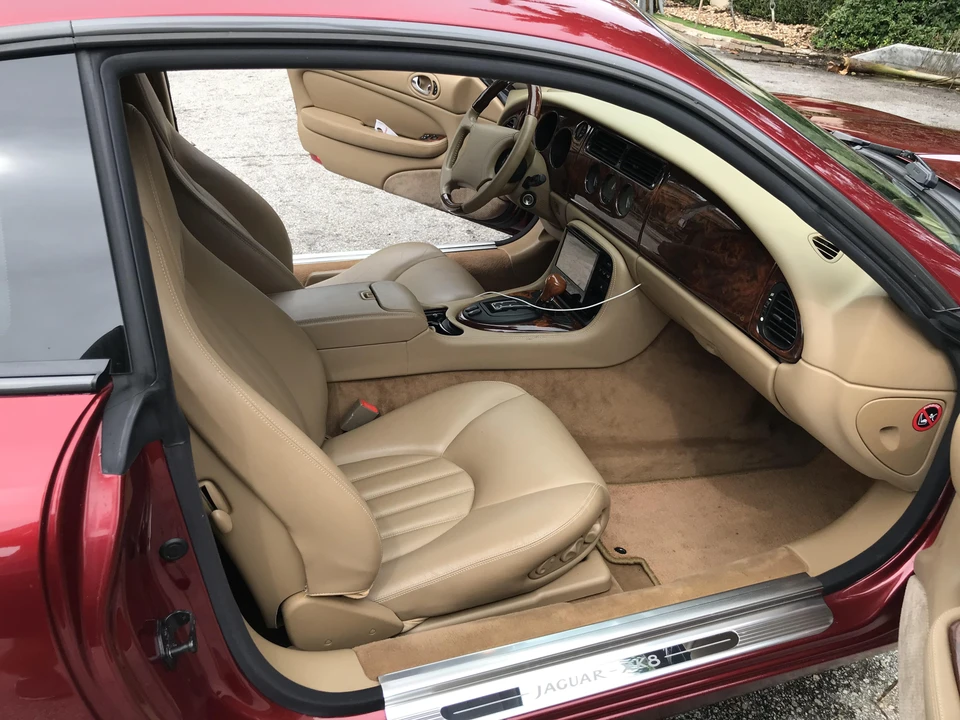 1997 Jaguar X100 XK8 - Image 29 of 31