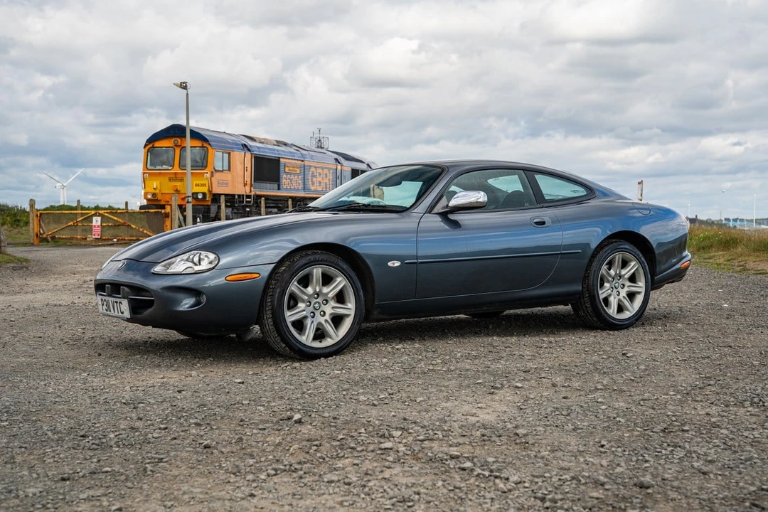 1997 Jaguar X100 XK8 - Image 17 of 30