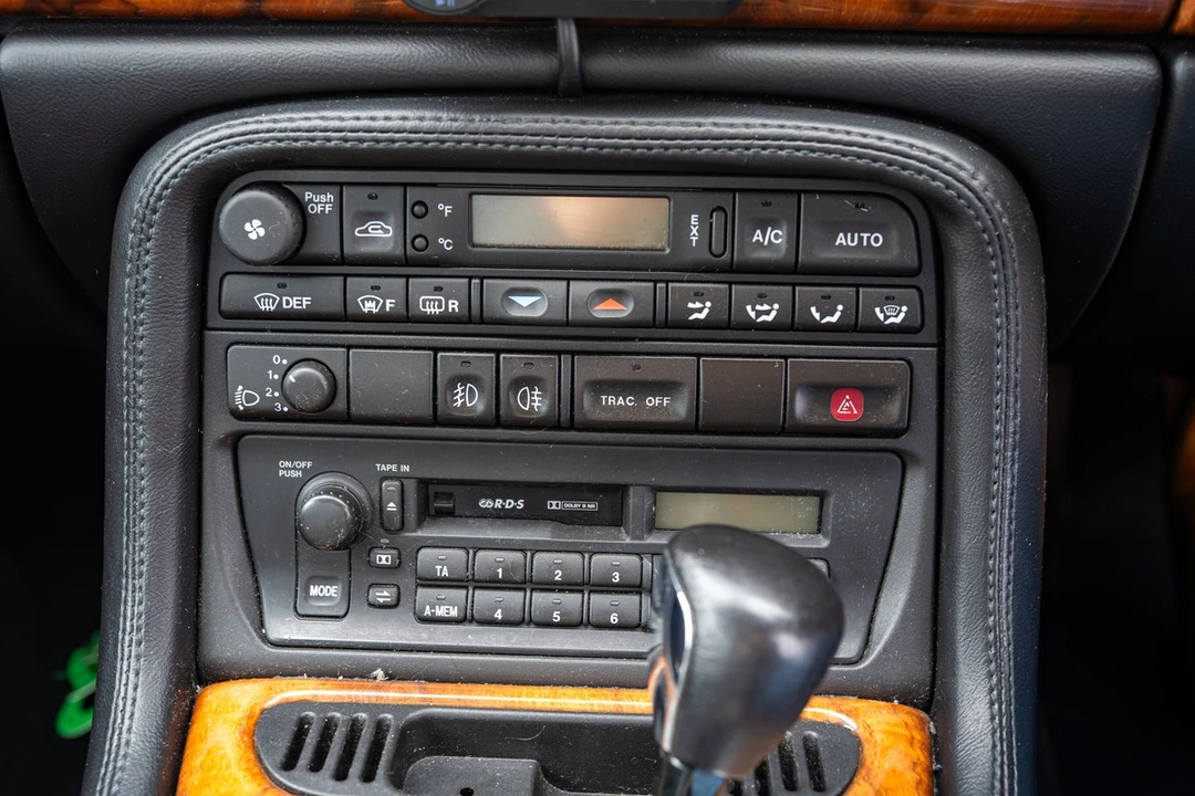 1997 Jaguar X100 XK8 - Image 4 of 30