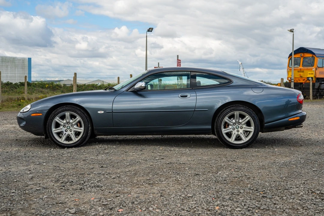 1997 Jaguar X100 XK8 - Image 15 of 30