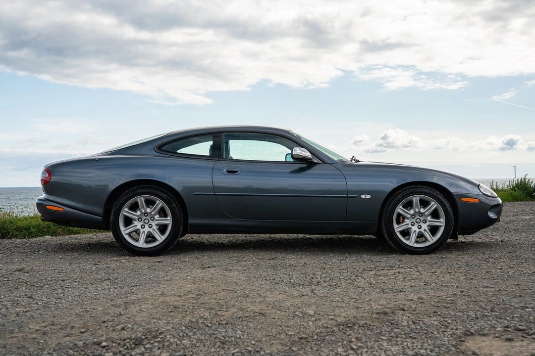 1997 Jaguar X100 XK8 - Image 7 of 30