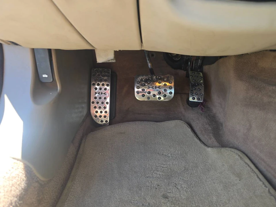 1997 Jaguar X100 XK8 - Image 10 of 23