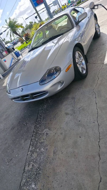 1997 Jaguar X100 XK8 - Image 4 of 4