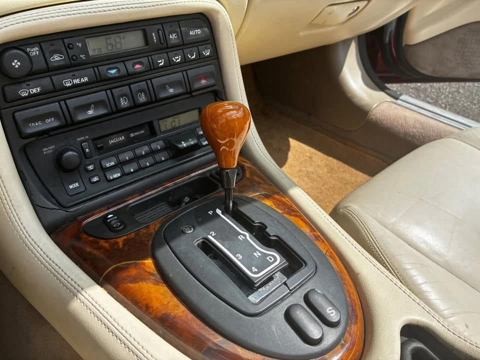 1997 Jaguar X100 XK8 - Image 6 of 14
