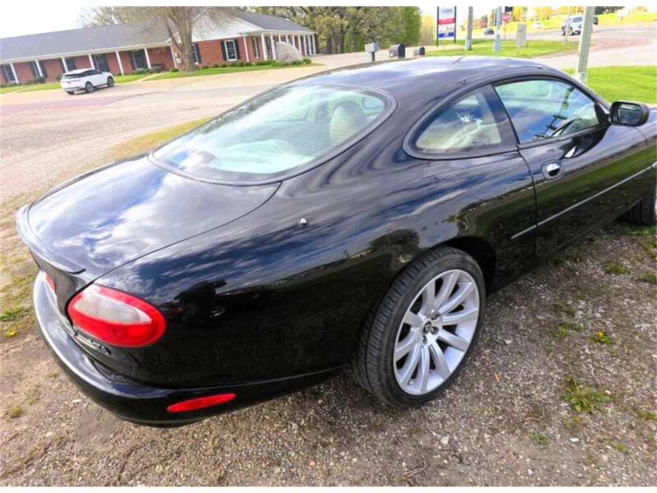 1997 Jaguar X100 XK8 - Image 5 of 19